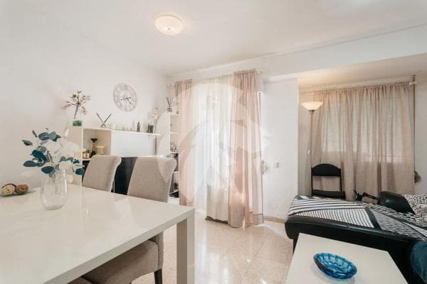 Piso en venta en Calle de los Doscientos, Alicante / Alacant
photo 1