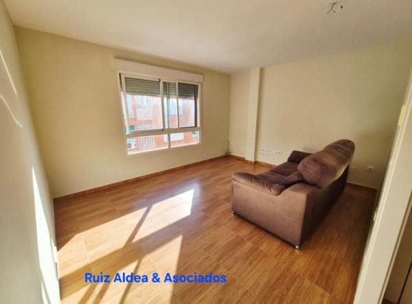 Piso en venta en Calle Alona, Alicante / Alacant
photo 1