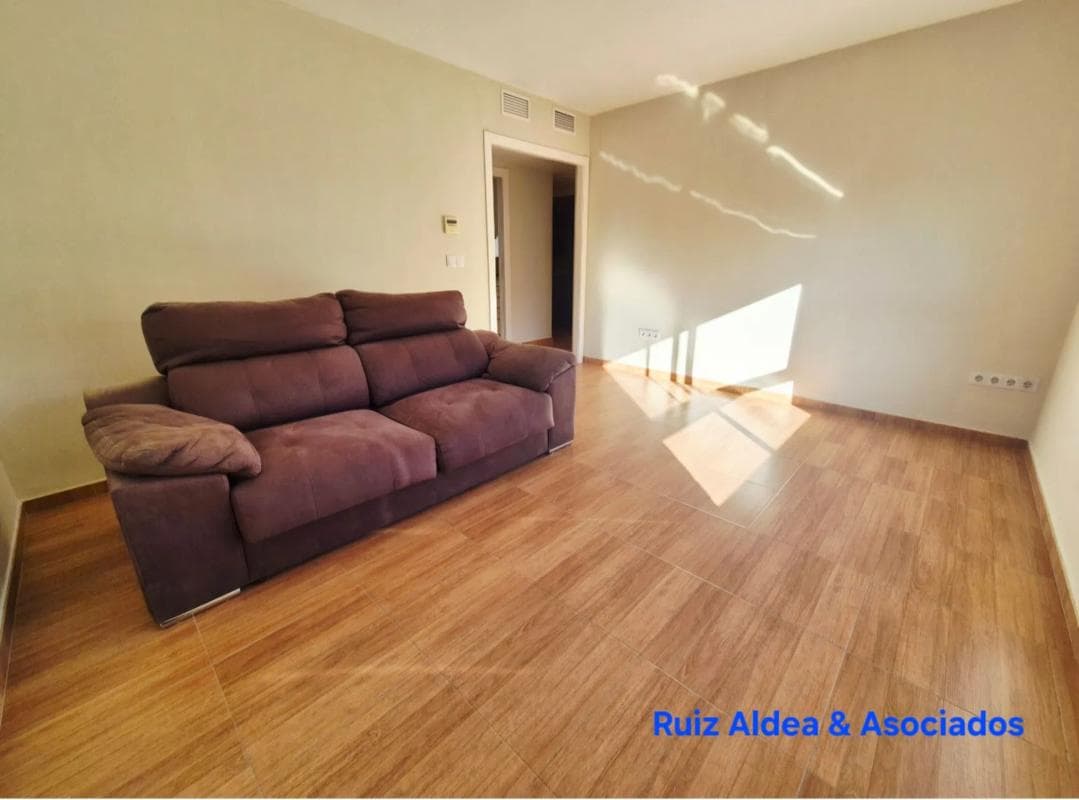 Venta de piso en Calle Alona, Alicante / Alacant
photo 2