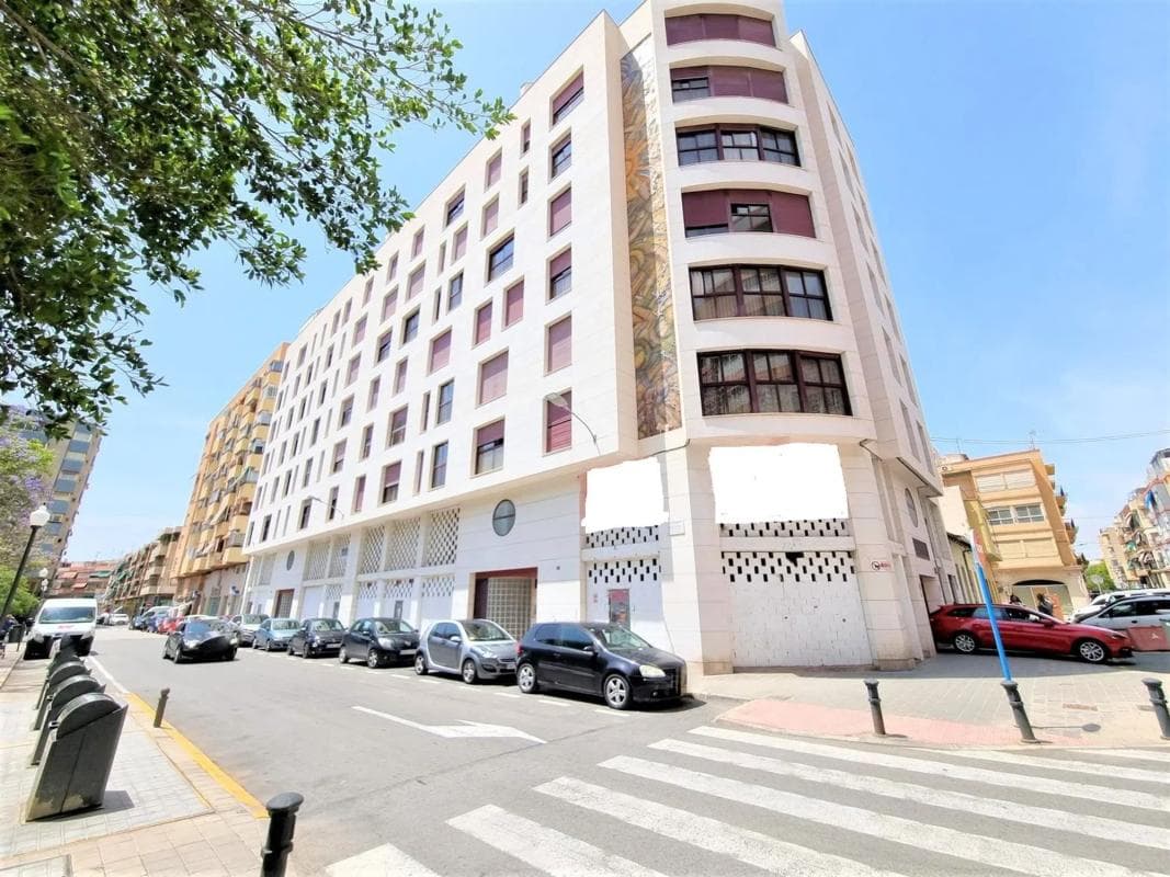 Venta de piso en Calle Astrónomo Comas Sola, 2 a, Alicante / Alacant
photo 3