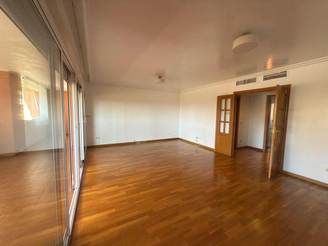 Venta de piso en CL NADADORA CARMEN SOTO, Alicante / Alacant
photo 4