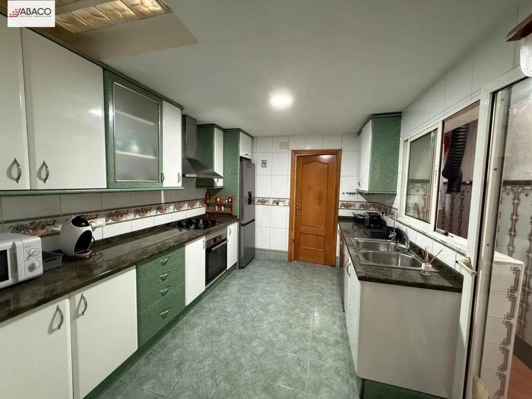 Sale of apartment in Barrio San Gabriel, Alicante
photo 2