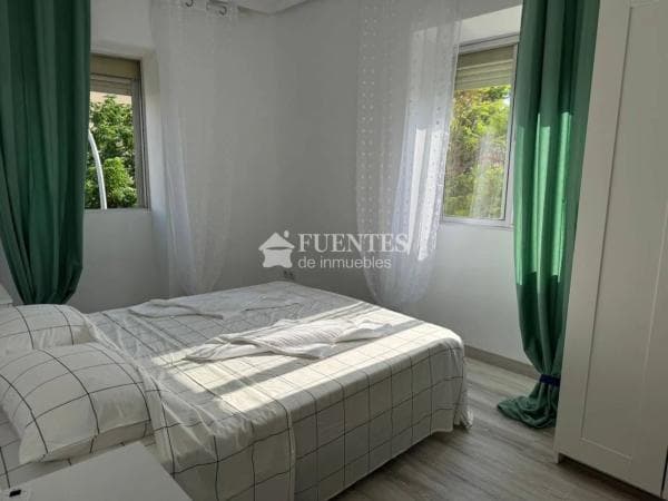 Piso en venta en Calle Victoriano Ximénez de Couder, Alicante / Alacant
thumbnail 1