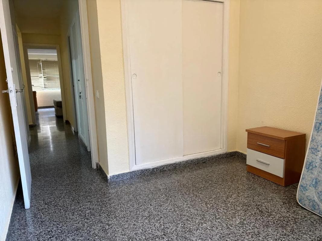 Venta de piso en CL PINTOR VELAZQUEZ, 59, Alicante / Alacant
photo 4