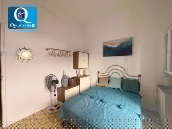 Apartment for sale in Barrio Campoamor, Alicante photo 1