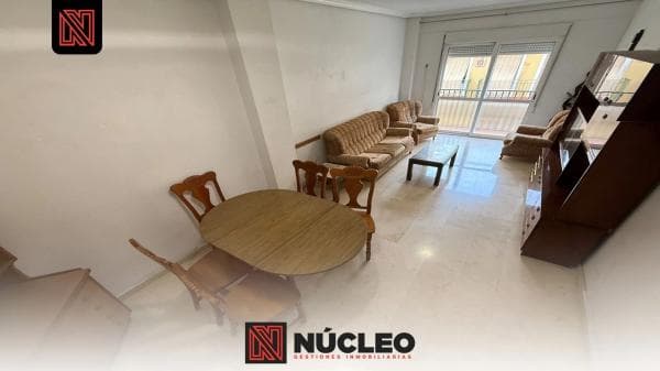 Apartment for sale in Barrio Carolinas Bajas, Alicante thumbnail 2