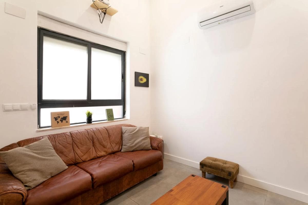 Venta de piso en Calle Teniente Llorca, Alicante / Alacant
photo 2
