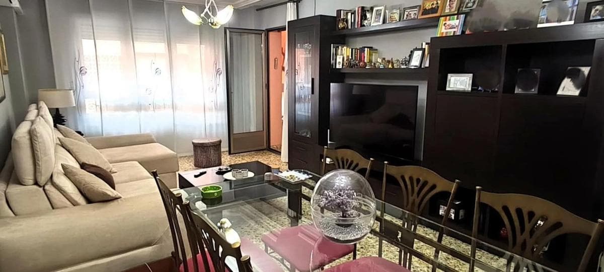 Venta de piso en Barrio Campoamor, Alicante / Alacant
photo 4