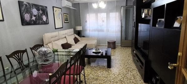 Piso en venta en Barrio Campoamor, Alicante / Alacant
thumbnail 1