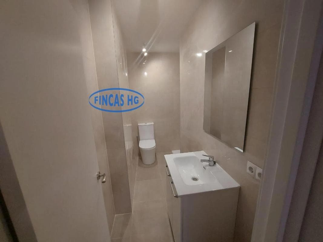 Venta de piso en Barrio Carolinas Altas, Alicante / Alacant
photo 3