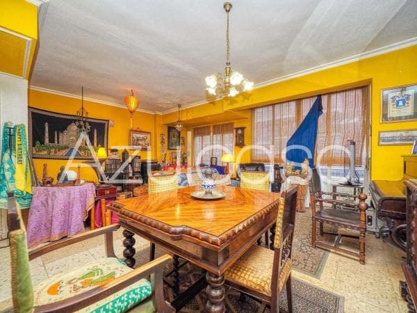 Apartment for sale in Calle Pintor Lorenzo Casanova, Alicante thumbnail 2
