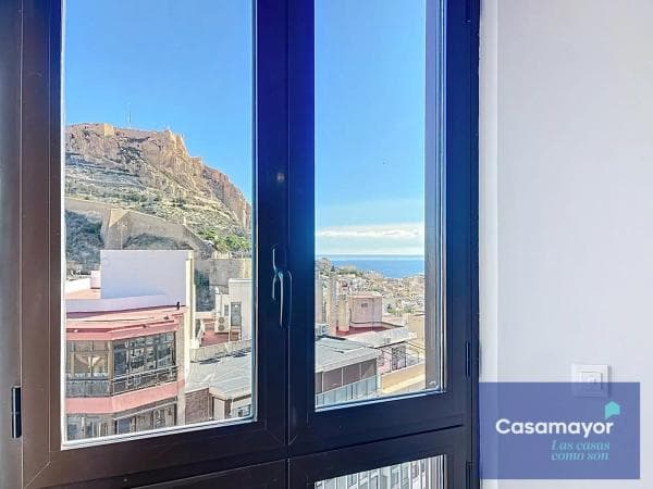 Apartment for sale in Avenida Alfonso El Sabio, Alicante photo 1