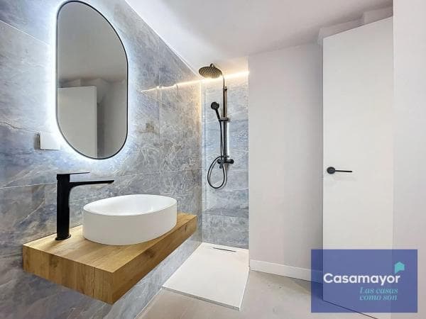 Apartment for sale in Avenida Alfonso El Sabio, Alicante thumbnail 1