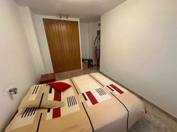 Apartment for sale in Barrio Mercado, Alicante thumbnail 1