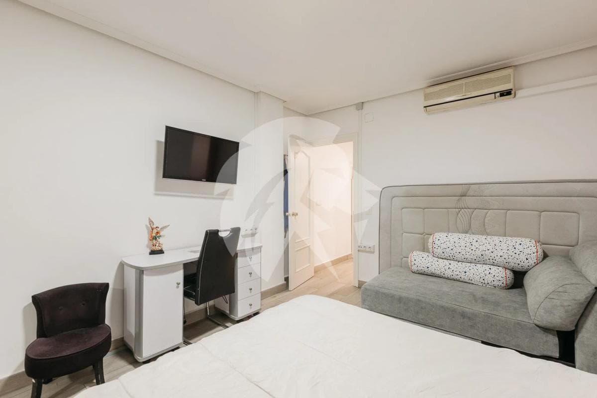 Venta de piso en Calle José Gutiérrez Petén, Alicante / Alacant
photo 3