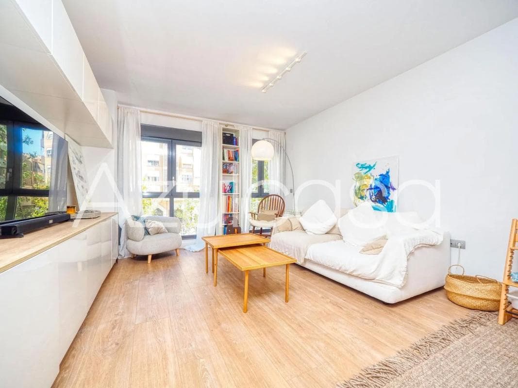 Sale of apartment in Avenida General Marvá, Alicante
photo 2