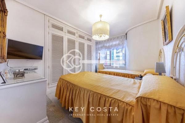 Piso en venta en Calle Zaragoza, Alicante / Alacant
thumbnail 1
