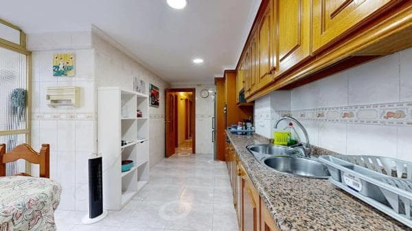 Piso en venta en Calle Poeta Quintana, Alicante / Alacant thumbnail 2