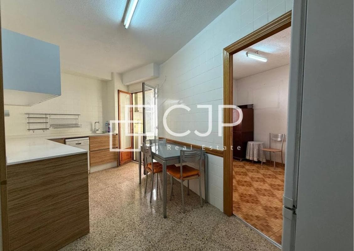 Venta de piso en Barrio Ensanche-Diputación, Alicante / Alacant
photo 5