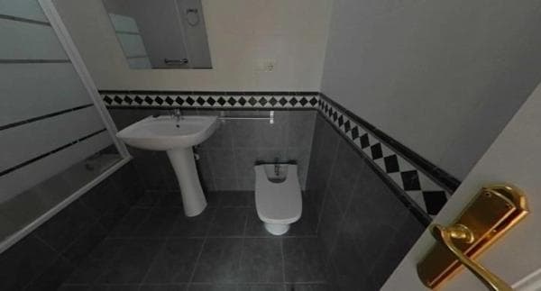 Piso en venta en Avenida de Ramón y Cajal, Alicante / Alacant
thumbnail 2