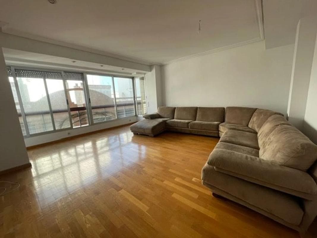 Venta de piso en Avenida de Ramón y Cajal, Alicante / Alacant
photo 4