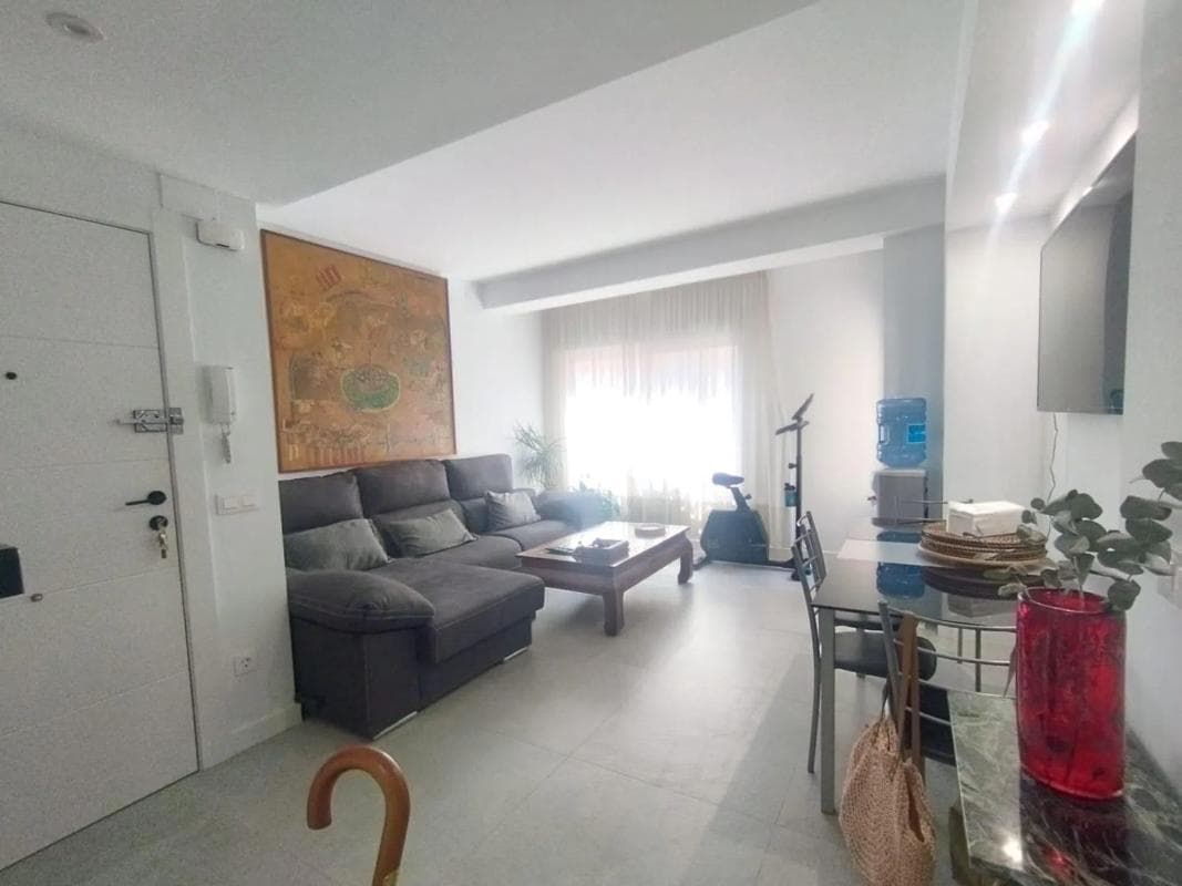 Venta de piso en Barrio Casco Histórico-Santa Cruz, Alicante / Alacant
photo 4