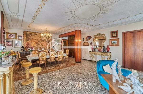 Piso en venta en POETA QUINTANA, Alicante / Alacant
thumbnail 2