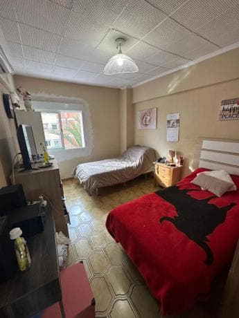 Piso en venta en Barrio Vistahermosa, Alicante / Alacant
thumbnail 1