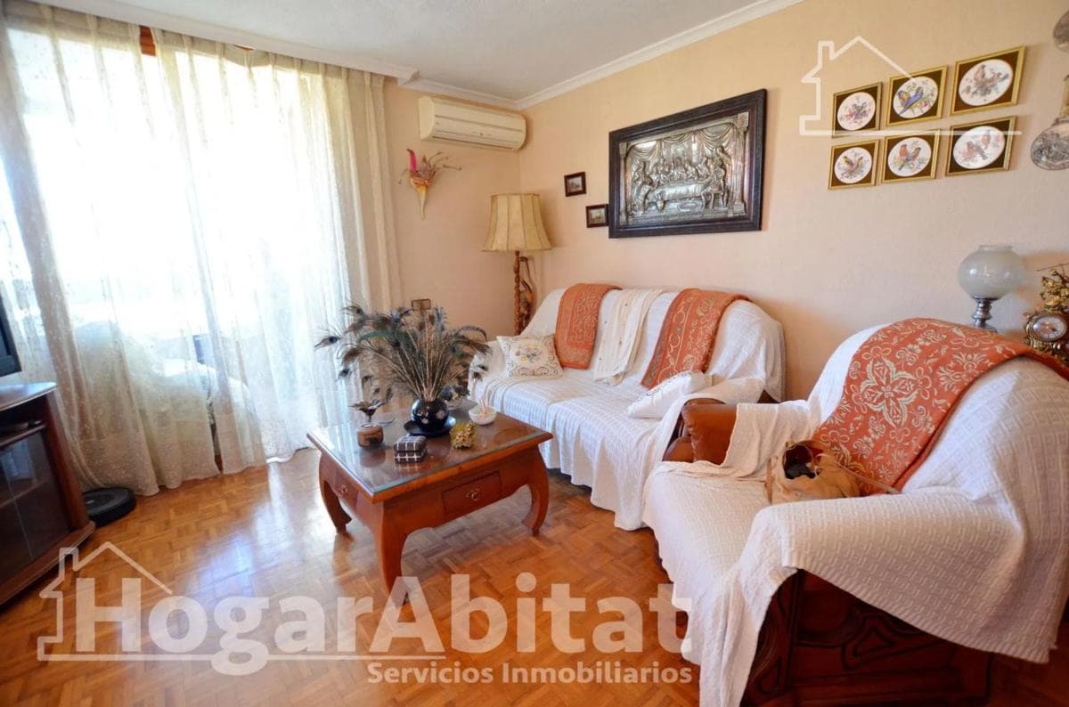 Sale of apartment in Avenida de Dénia, Alicante
photo 4