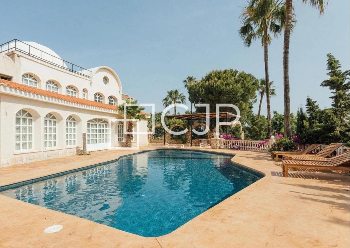 Venta de chalet independiente en Barrio Vistahermosa, Alicante / Alacant
photo 2