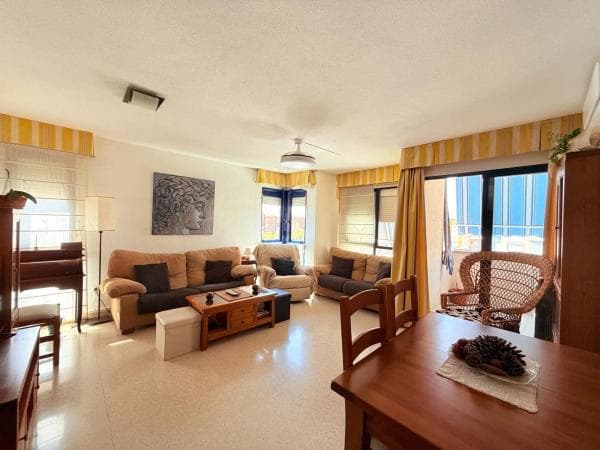 Piso en venta en Calle Deportista Navarro Olcina, 3, Alicante / Alacant
thumbnail 1