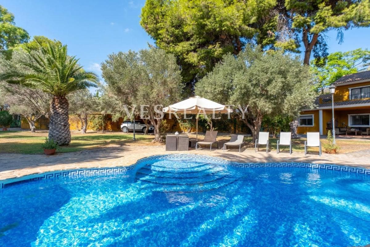 Venta de chalet independiente en Barrio Vistahermosa, Alicante / Alacant
photo 3