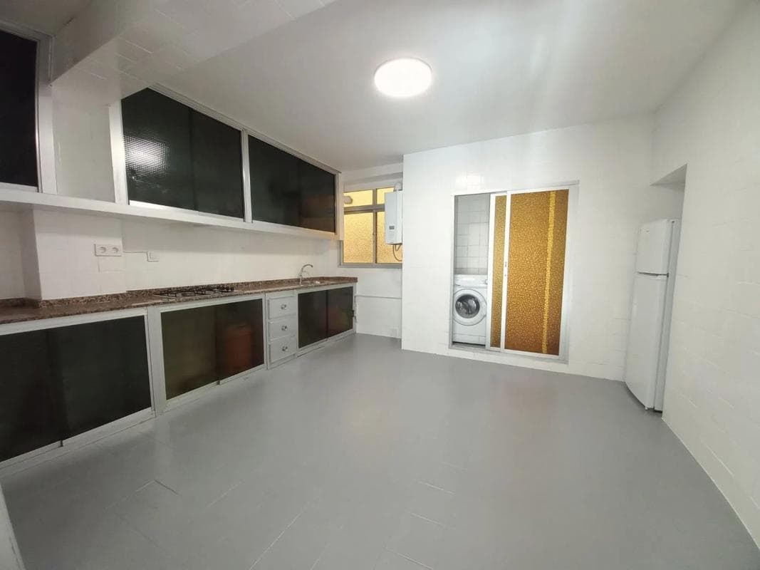 Venta de piso en Avenida Periodista Rodolfo de Salazar, Alicante / Alacant
photo 4