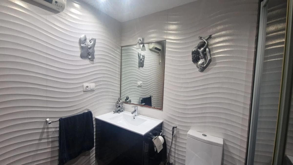 Venta de piso en Avenida Santander, Alicante / Alacant
photo 2