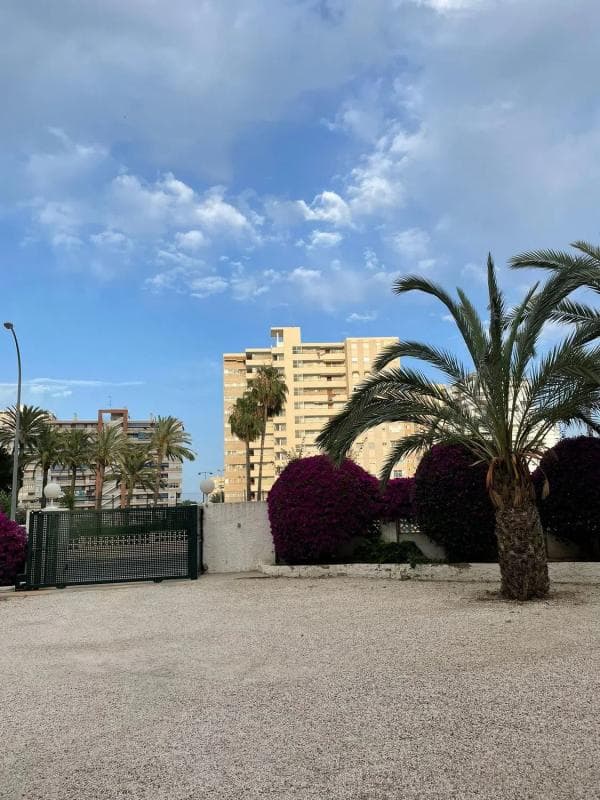 Venta de piso en Avenida Santander, Alicante / Alacant
photo 4