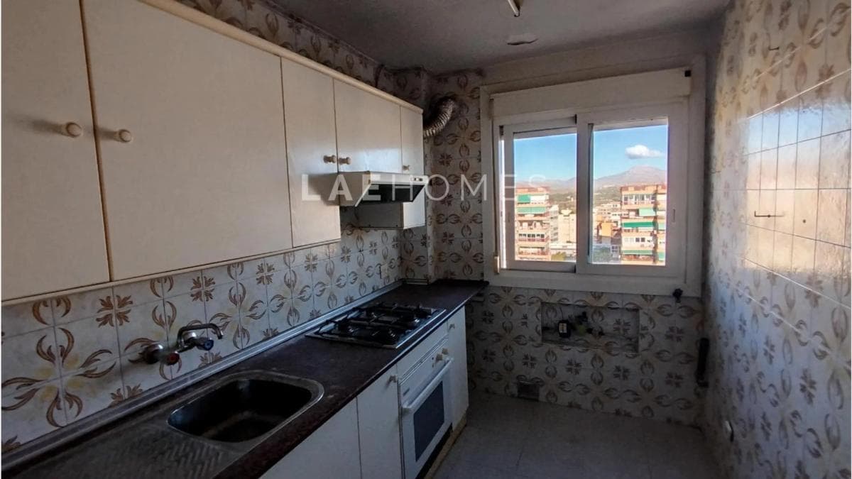 Venta de piso en Calle Esportista Juan Matos, Alicante / Alacant
photo 5