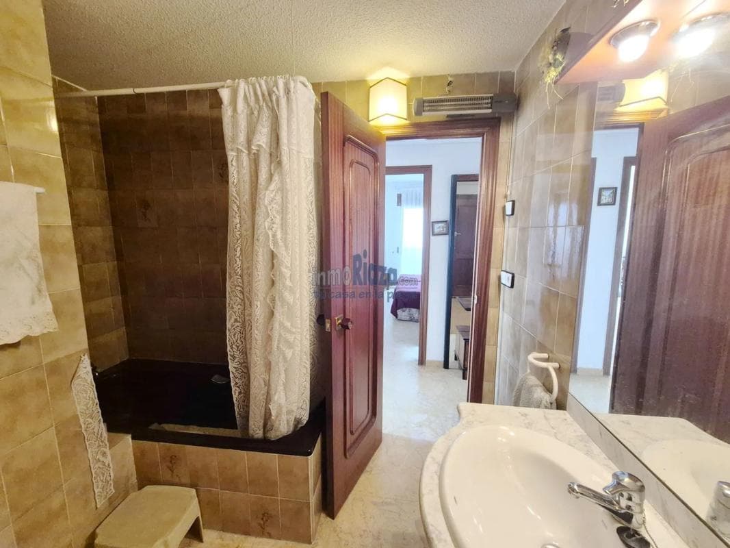 Venta de piso en Avenida Países Escandinavos, Alicante / Alacant
photo 4