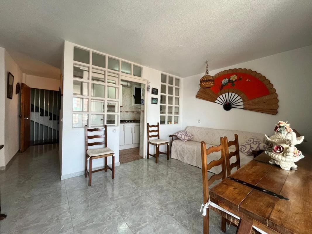 Venta de piso en AV ALBUFERETA, DE LA, 87, Alicante / Alacant
photo 3