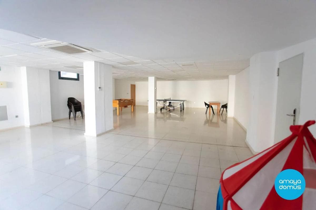 Venta de piso en Avenida de les Nacions, Alicante / Alacant
photo 4
