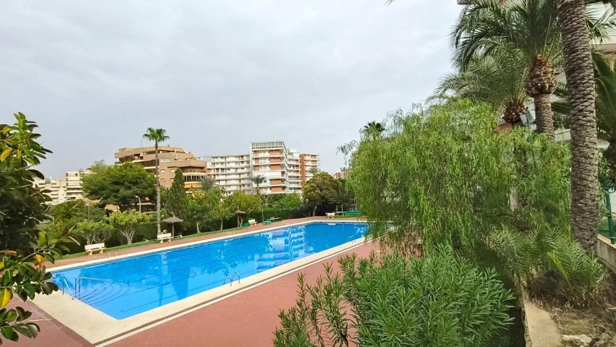 Venta de piso en Avenida Bruselas, Alicante / Alacant
photo 5