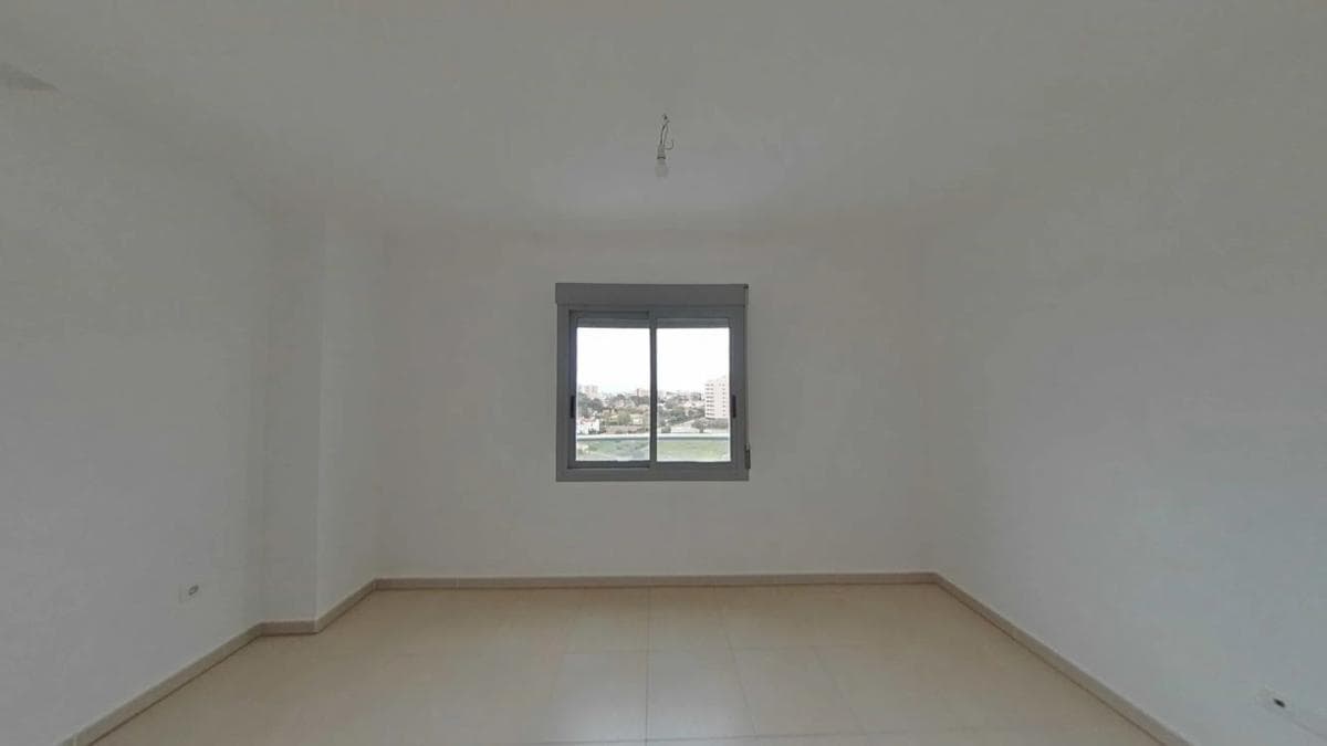 Venta de piso en Avenida de les Nacions, 40, Alicante / Alacant
photo 2