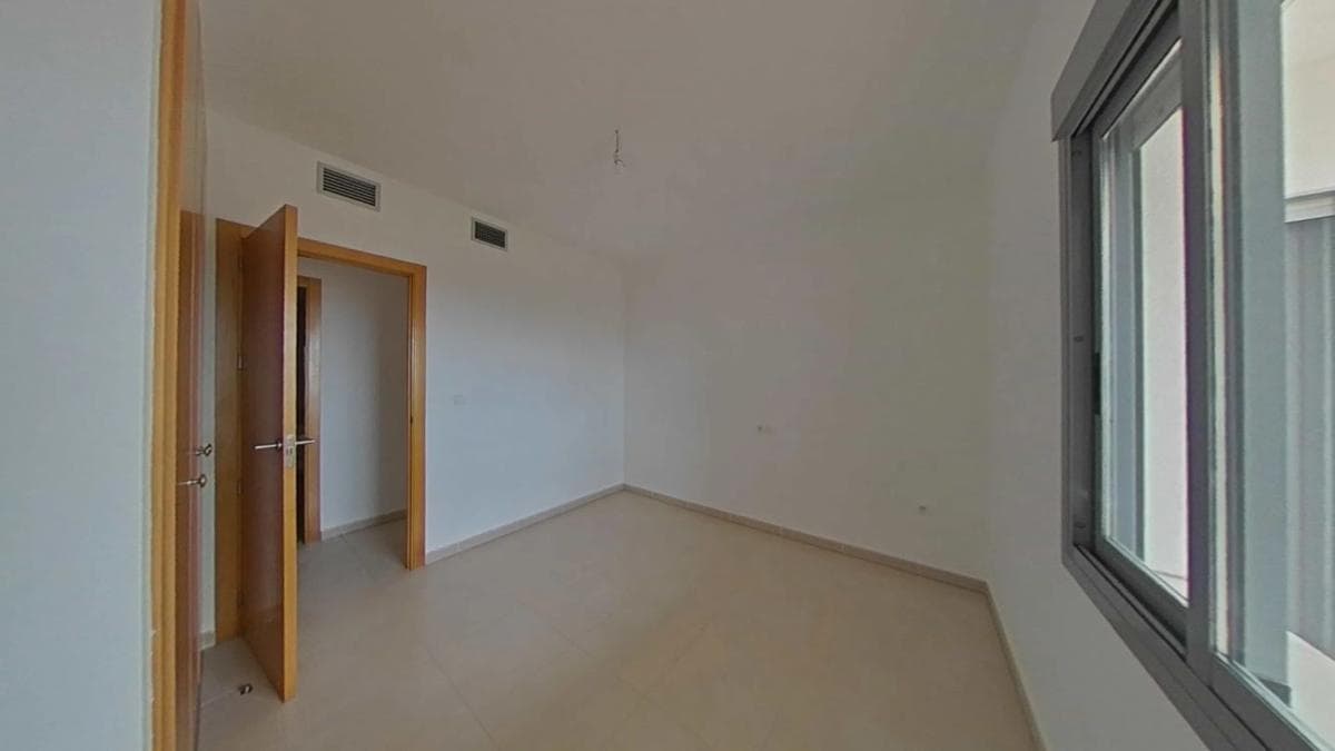 Venta de piso en Avenida de les Nacions, 40, Alicante / Alacant
photo 3