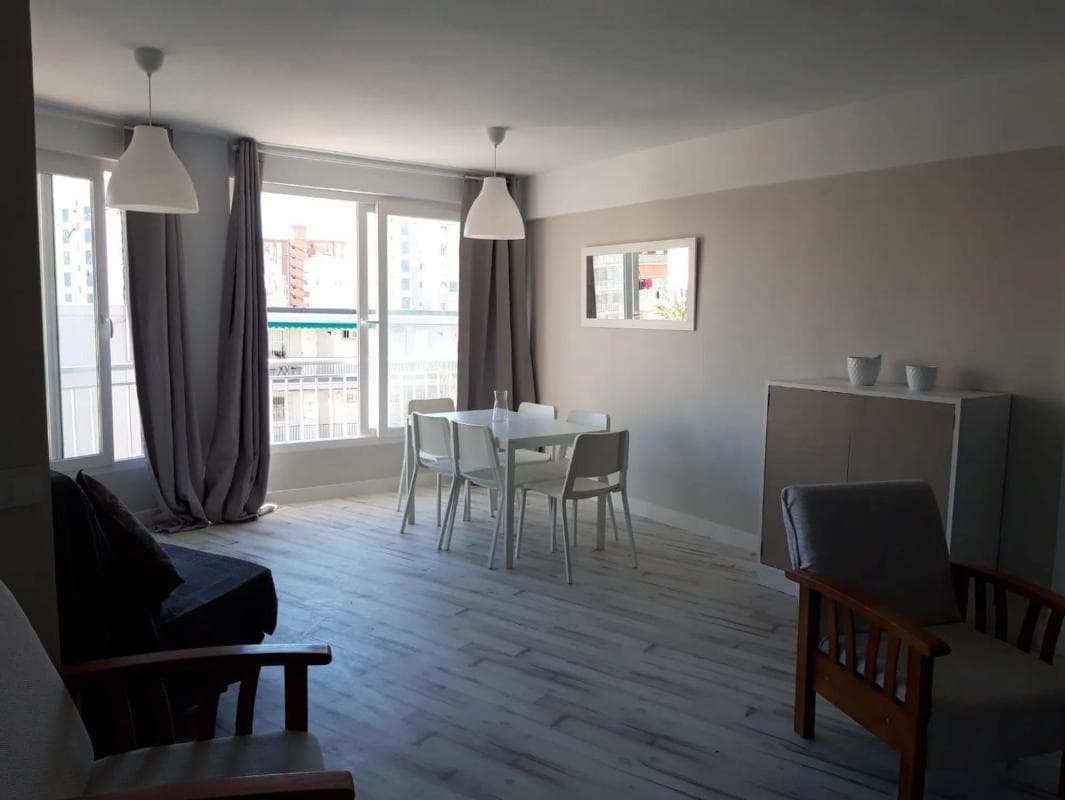 Venta de piso en Calle Anguila, Alicante / Alacant
photo 3