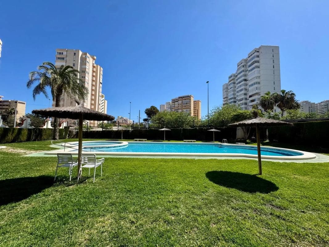 Venta de piso en AV CATALUÑA, Alicante / Alacant
photo 2
