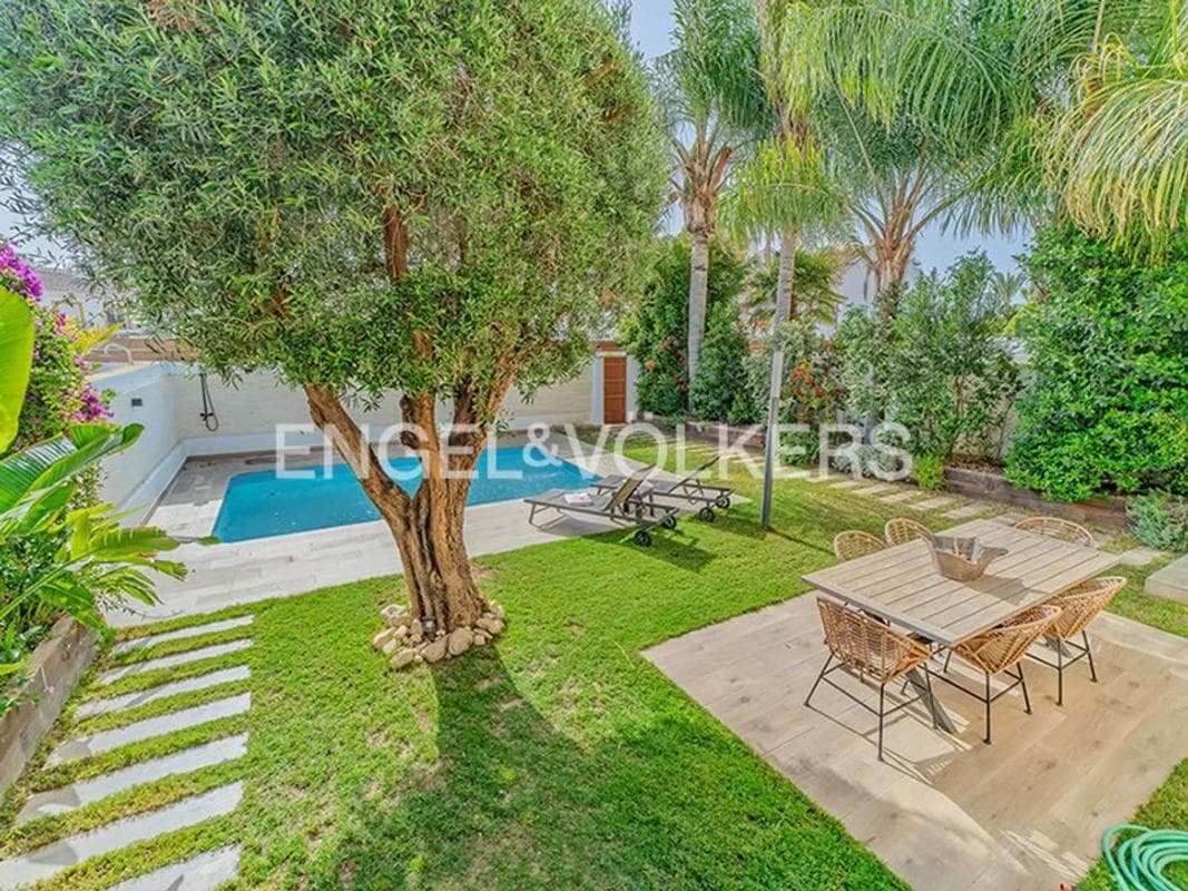 Properties for sale and rent in Spain photo 4
