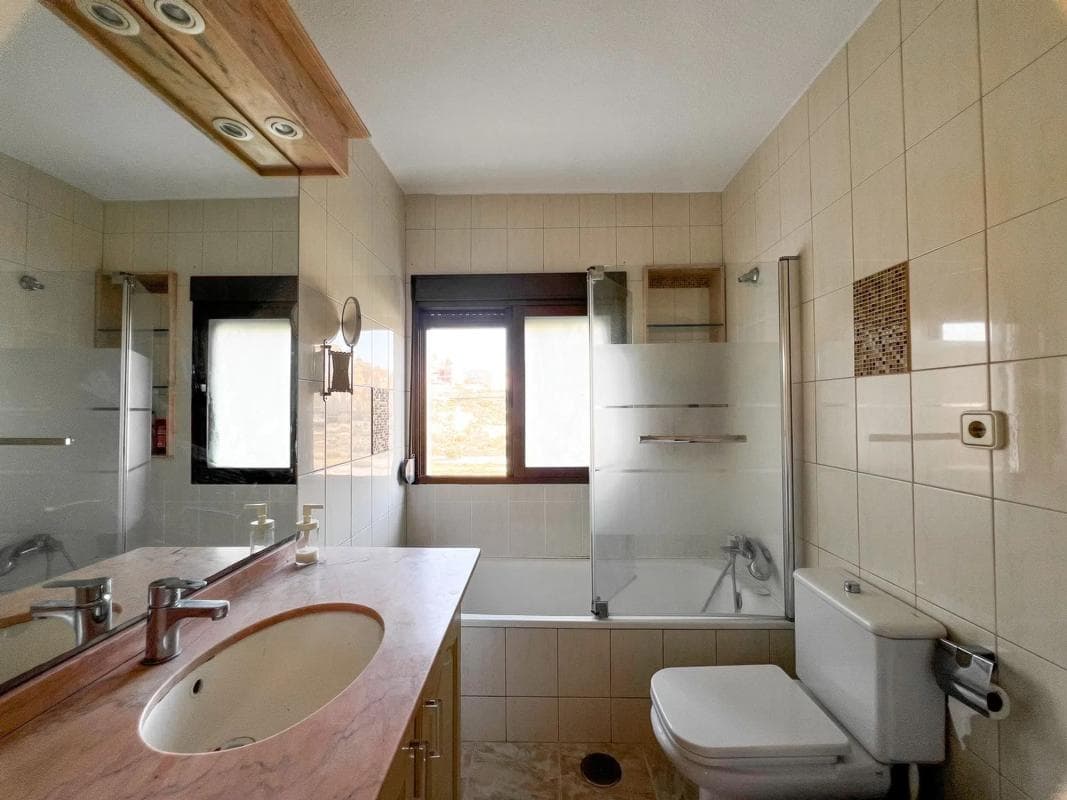 Sale of apartment in Barrio Raval Roig-Virgen del Socorro, Alicante
photo 4