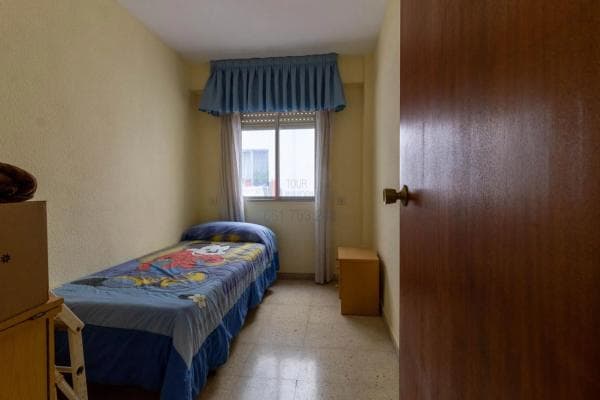 Piso en venta en Calle de Haroldo Parres, Alicante / Alacant
thumbnail 2