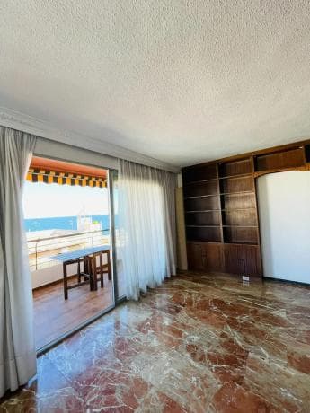 Piso en venta en Calle de la Virgen del Socorro, Alicante / Alacant
thumbnail 2