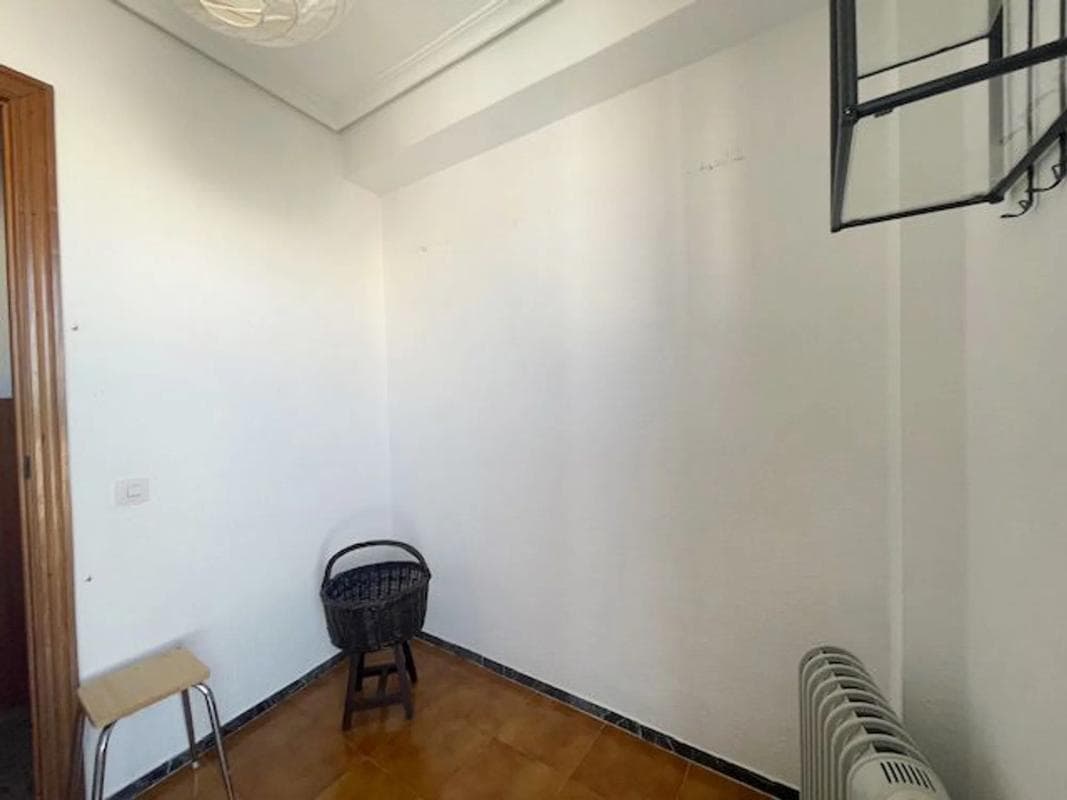 Sale of apartment in CL VIRGEN DEL SOCORRO, Alicante
photo 2