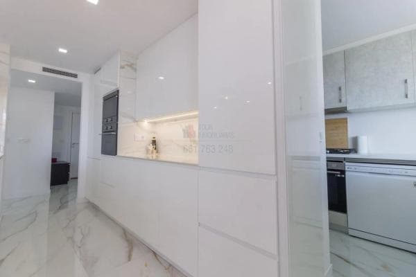Piso en venta en Calle Turina, 6, Alicante / Alacant
thumbnail 2